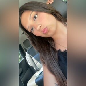 Meet your Posher, Eva